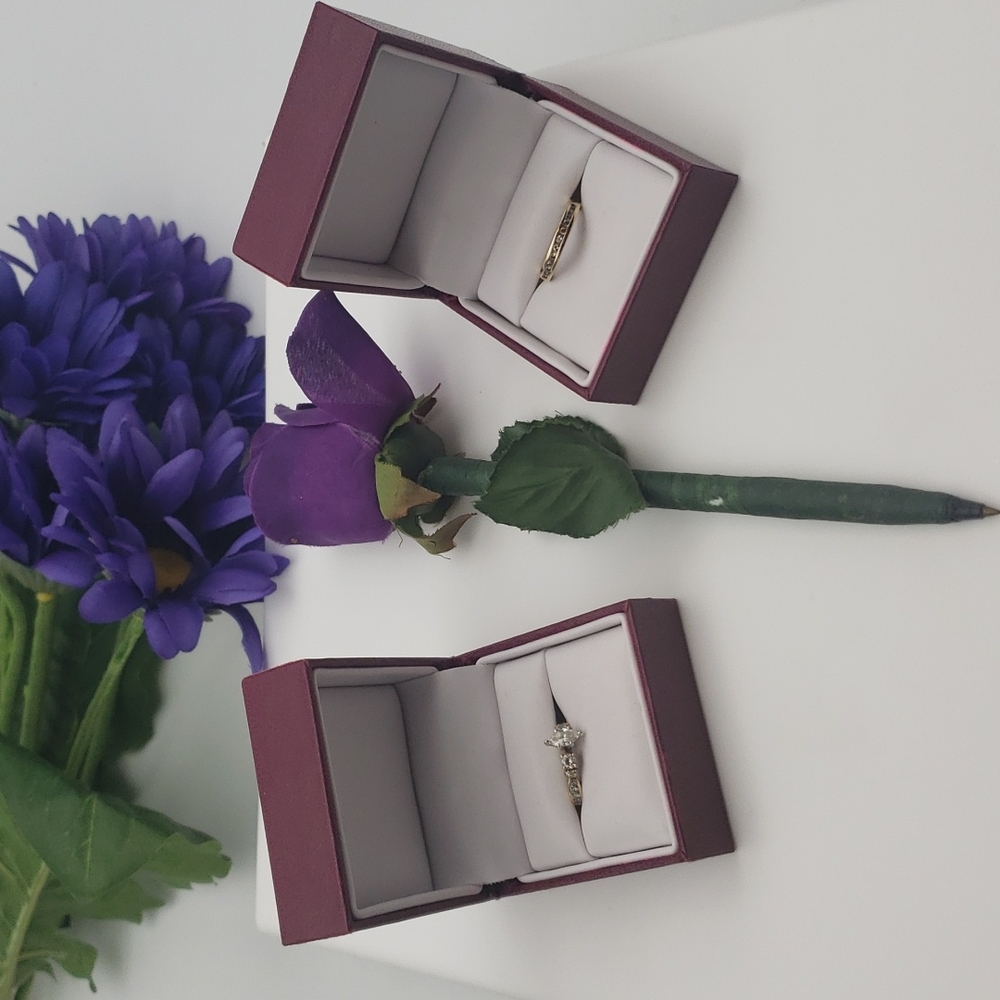 ENGAGEMENT/WEDDING RING SET - Picture 3 of 5